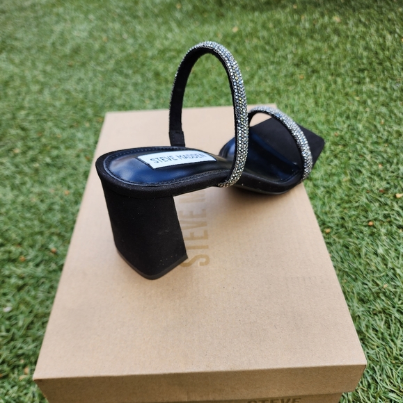 Women heels - Picture 4 of 4